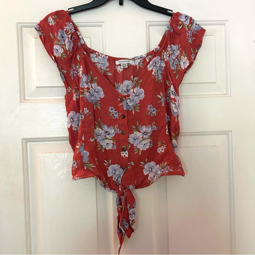 American Eagle orange floral blouse top